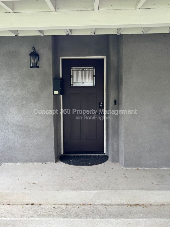 Photo - 1972 Fanwood Ave