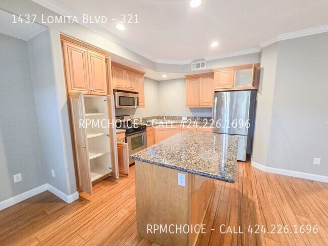 Photo - 1437 W Lomita Blvd