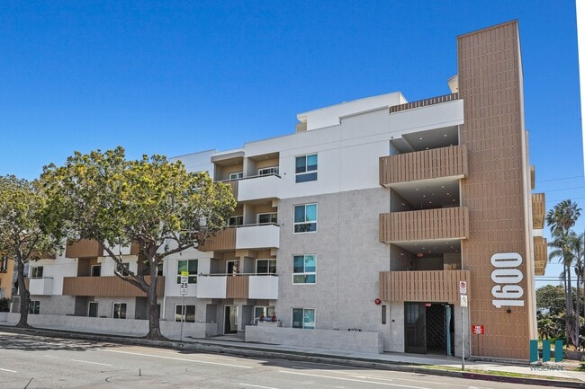 Venice Wave by Wiseman - Venice Wave by Wiseman Apartments