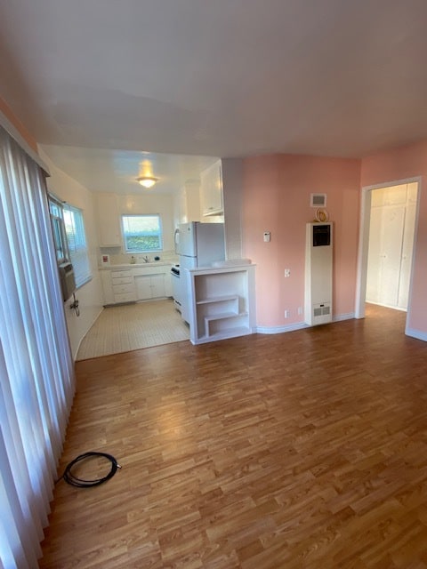 Building Photo - 1936 Waltonia Dr Unit 1936 Waltonia Dr. #A