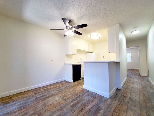 Photo - Indian Springs-RR