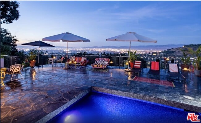 Photo - 8147 Mulholland Terrace