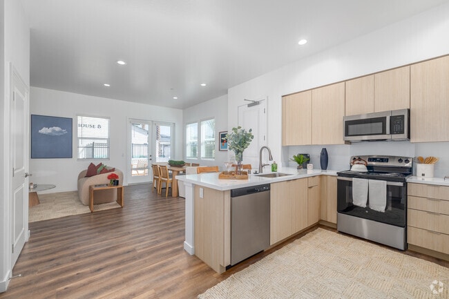 3BR, 3BA - 1,356SF - Kitchen - Desert Meadows Apartments and Townhomes