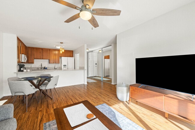 Building Photo - 3030 Suncrest Dr Unit ID1288271P