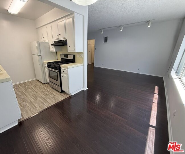 Photo - 11570 Nebraska Ave Unit 4