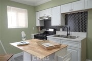 Photo - 10900 Blix St Unit 5