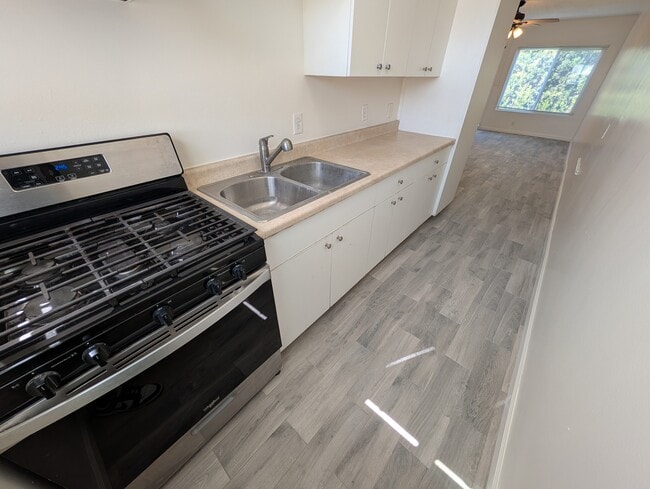 Photo - 11752 Coldbrook Ave Unit C