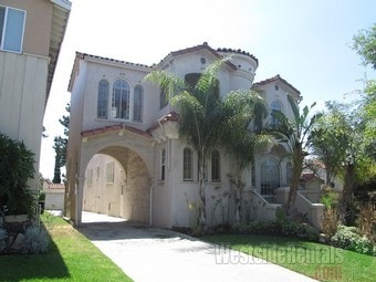 Building Photo - 1330 S Ridgeley Dr