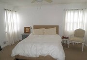 Bedroom with great light - 3829 Wade St Unit 3829