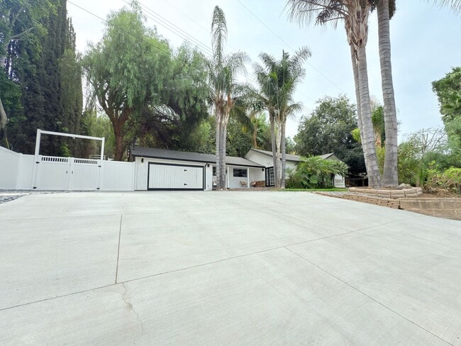 Photo - Luxury 3-Bedroom + Bonus Room Home in Gate...