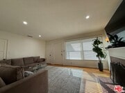 Photo - 14735 Bassett St