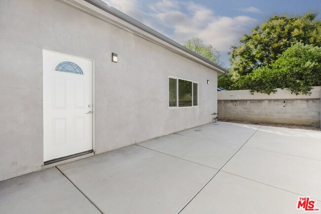 Photo - 9958 Marklein Ave