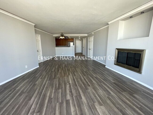 Building Photo - 700 E Ocean Blvd Unit #2301