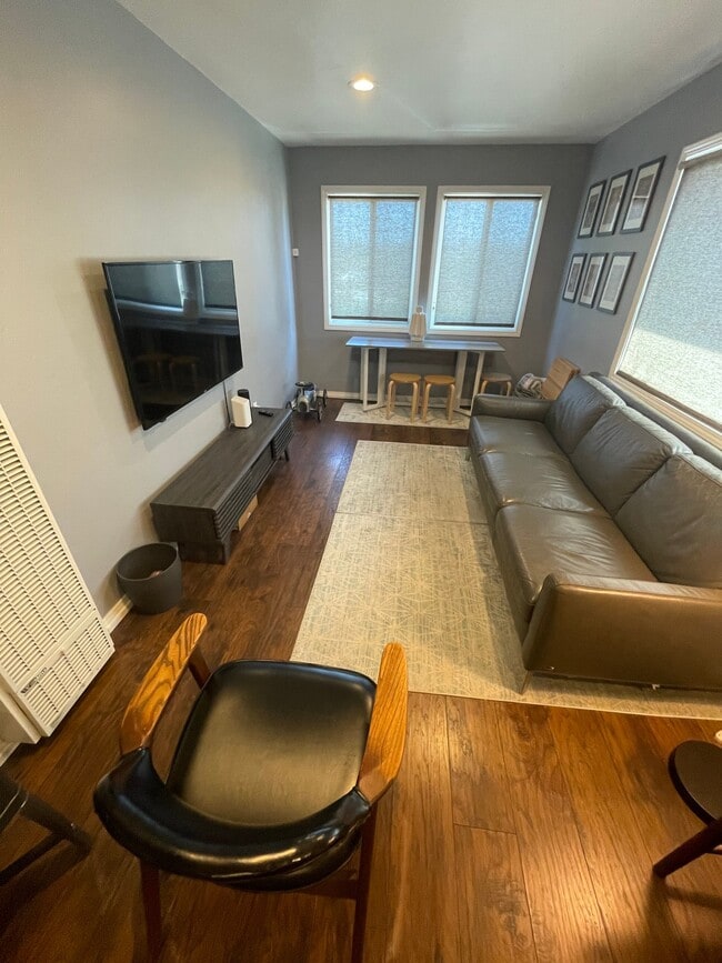Photo - 3959 B St Unit 3961 B STREET