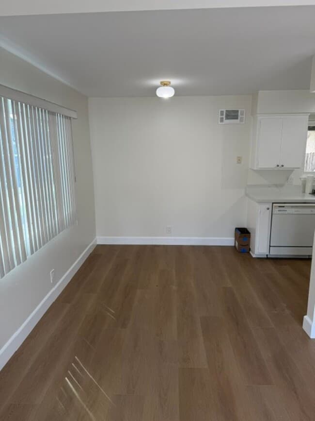 Building Photo - 1815 Gina Dr Unit 1815