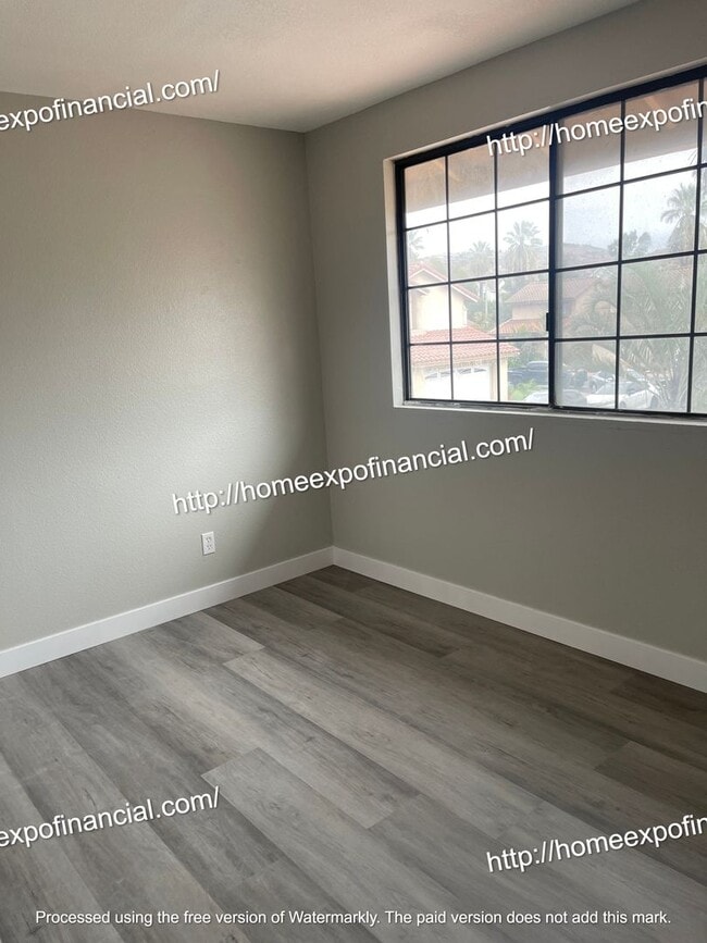 Photo - 186 Breezewood St