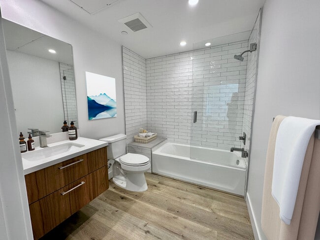 Photo - 4264 S. Centinela Ave