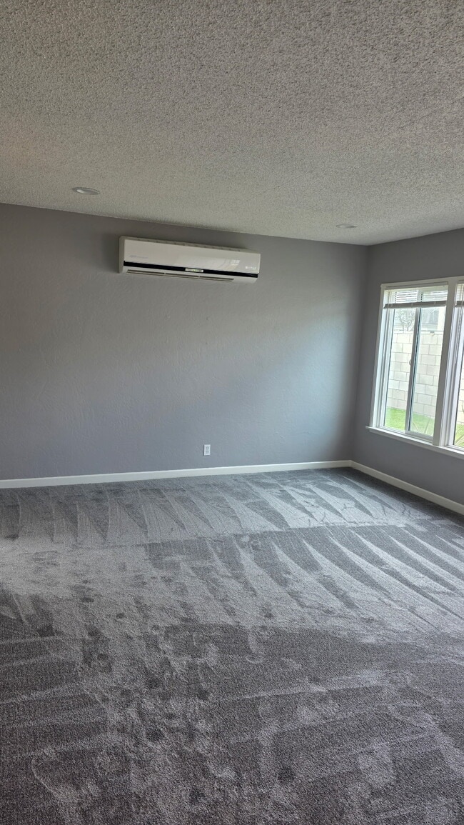 Photo - 17030 Woodruff Ave Unit 17030