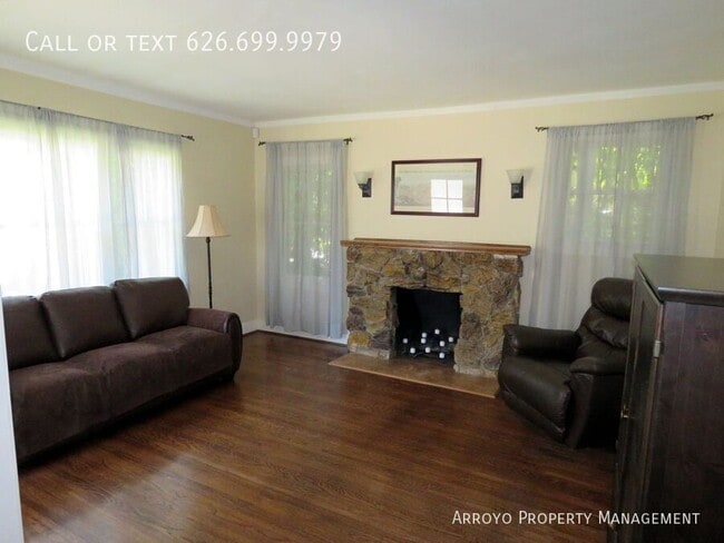 Photo - 968 E Howard St