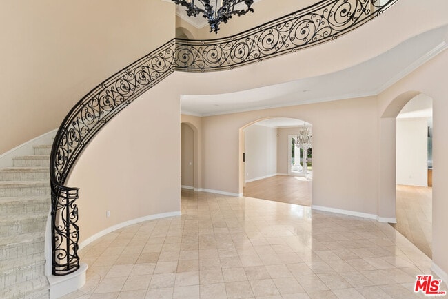 Photo - 25724 Simpson Pl