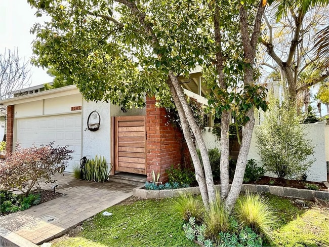 Building Photo - 3305 Vivienda Cir Rental