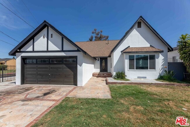 Photo - 2295 W Wardlow Rd House