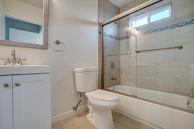 Photo - 4138 Blanchard St