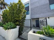 Photo - 412 N Ardmore Ave Townhome
