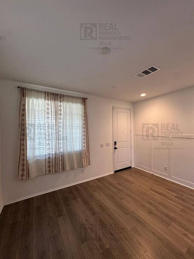 Photo - Spacious 3-Bedroom Home in the Desirable McSweeny Farms Community!