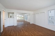 Photo - OPEN HOUSE: 12/20 1-2PM ~ Studio in La Jolla ~ 1 MILE from Beach! Unit 1A