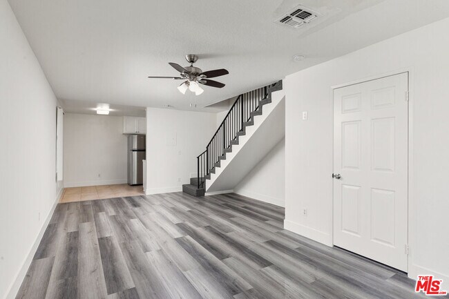 Photo - 6616 Sylmar Ave Unit 1