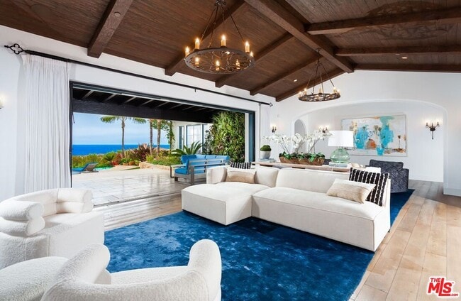Photo - 10 Sea Glass House