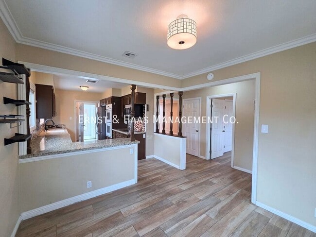 Photo - 4449 Shadeway Rd