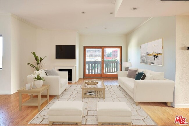 Photo - 832 Palm Ave Unit 305