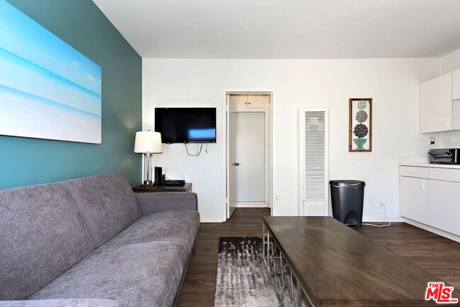 Photo - 3743 McLaughlin Ave Unit #11