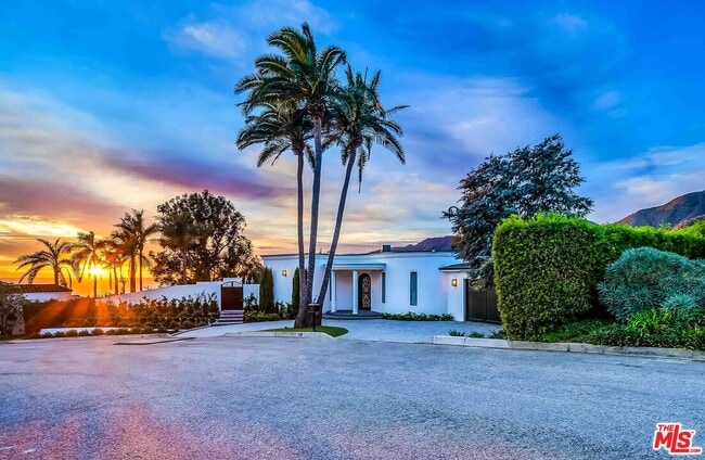 Photo - 350 Bellino Dr House