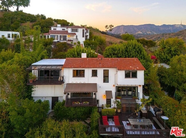 Photo - 6910 Los Tilos Rd