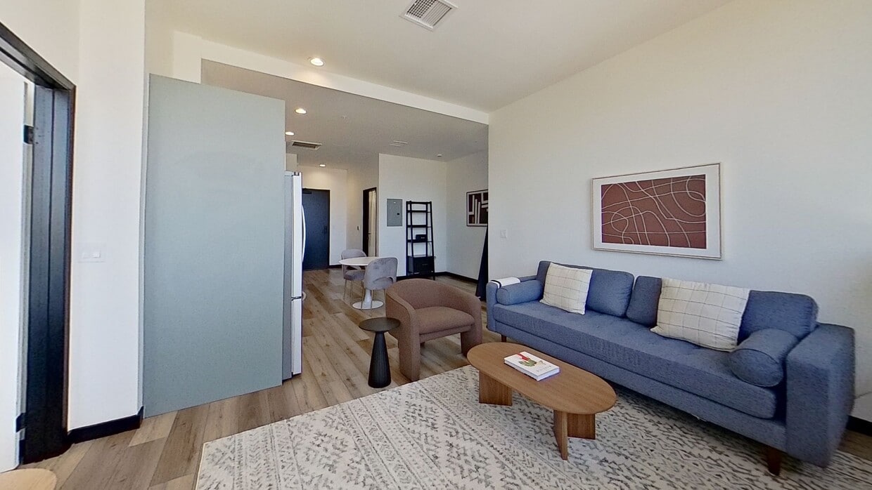 3D Tour - 2500 Wilshire Blvd Apartment Unit FL13-ID1352