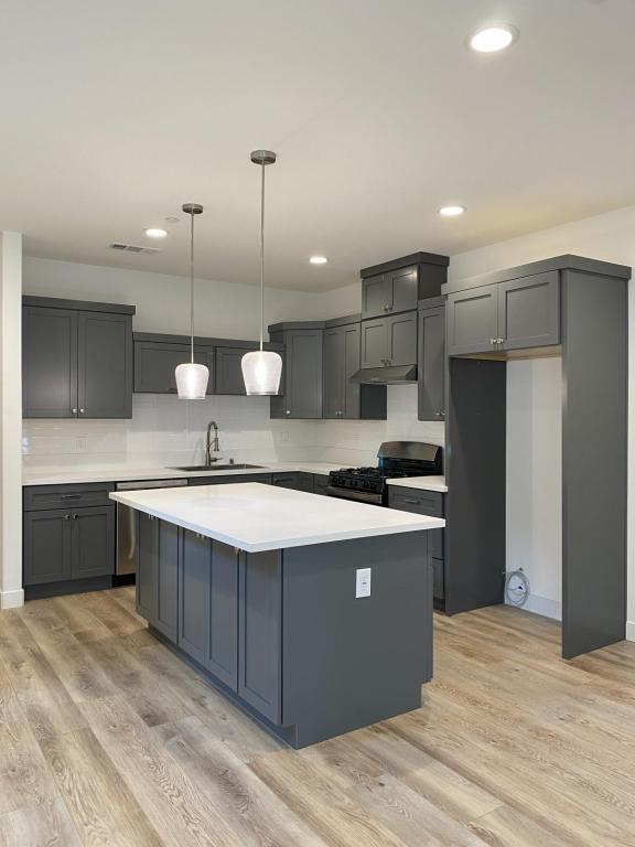 Photo - 12962 Main St