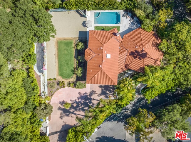 Photo - 7651 Willow Glen Rd