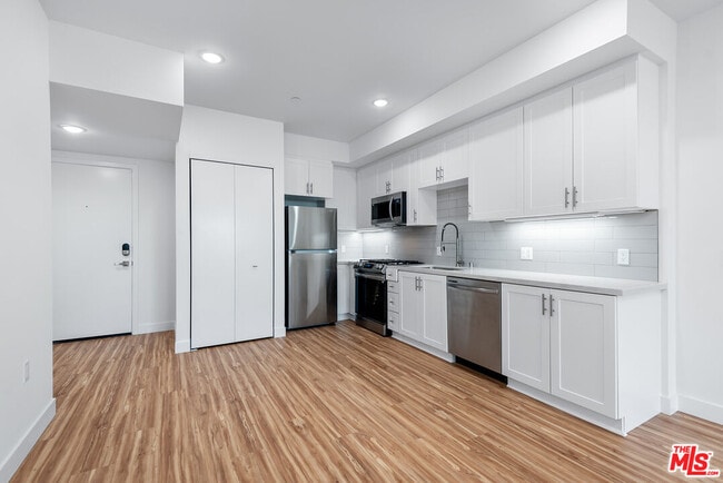 Photo - 11600 National Blvd Unit 402