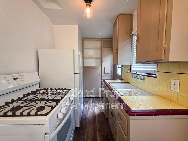 Photo - 868 Agate St