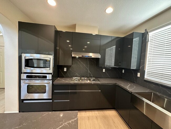 Photo - 45811 Honeysuckle Ct