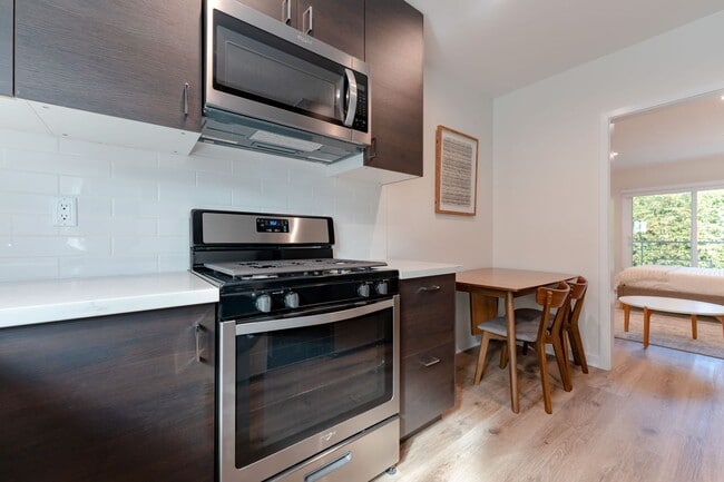 Photo - 1020 N Laurel Ave