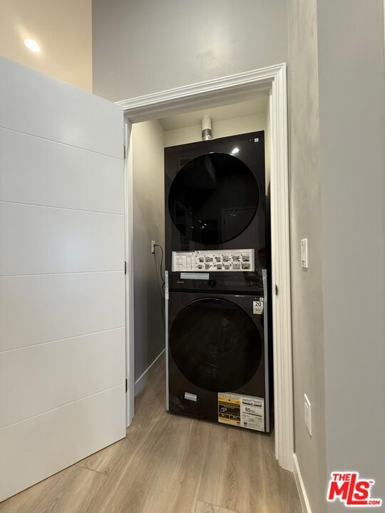 Photo - 10605 Owensmouth Ave