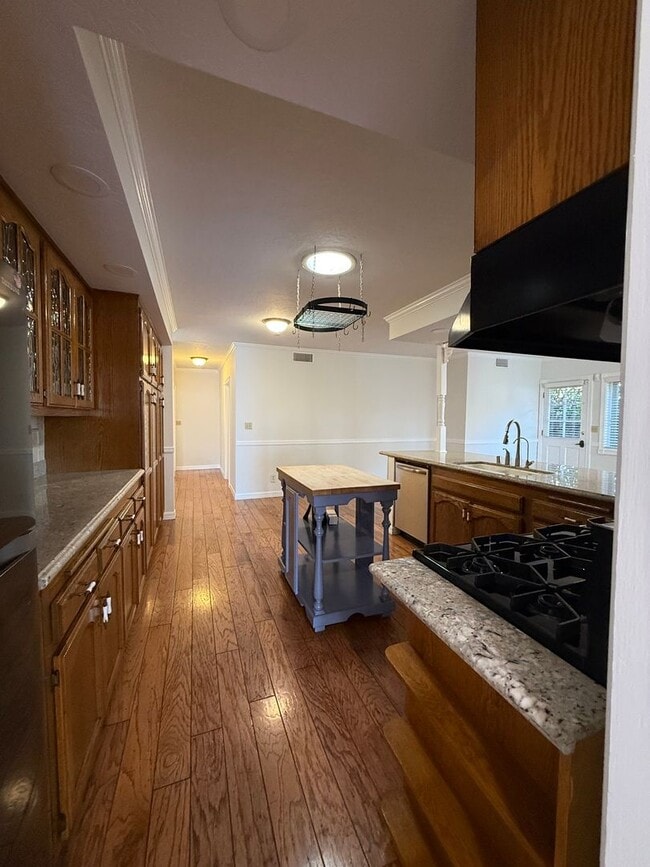 Photo - San Pedro 4 bedroom, 3 Bath Home with yard and Deck! Available NOW!