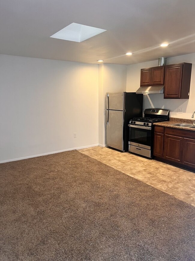 Photo - GLACIER AVE Unit 4442-B