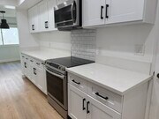 Clean modern design kitchen - 1203 N Sweetzer Ave Unit 106