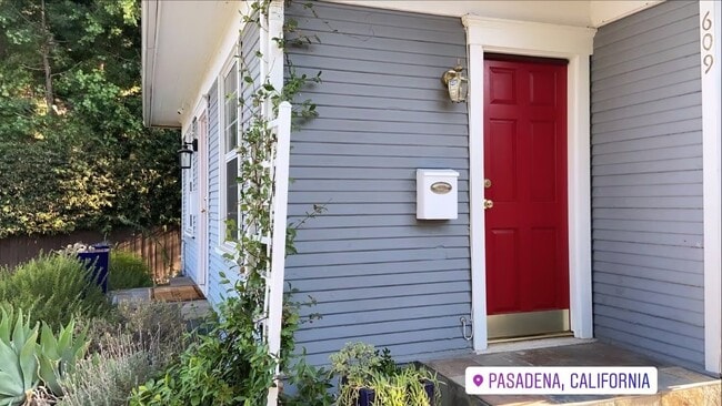 Photo - 607 Garfield Ave