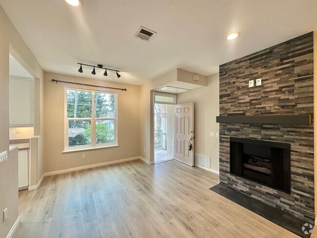 Building Photo - Second Floor Updated 2 BD / 2 BA In Carmel... Unit 76 Rental